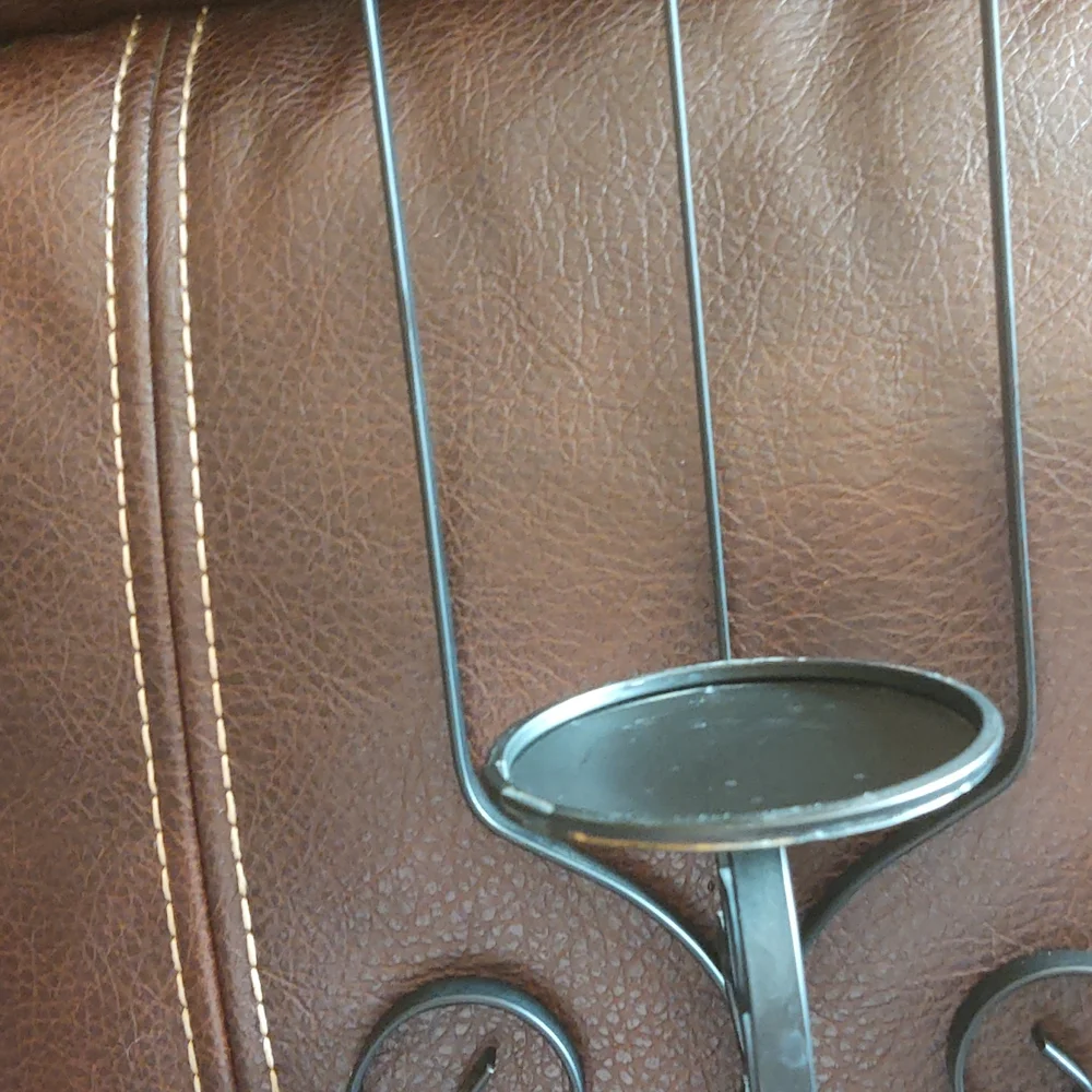 2 wall sconces without glass sconces